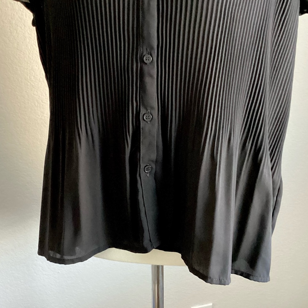 \Pleione\ Plisse Pleated Blouse - Picture 8 of 15